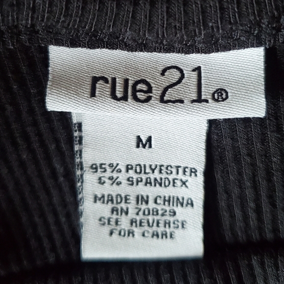 (Lot of 3)Women's Tanks w/Adjustable Straps Size Medium - Picture 11 of 15